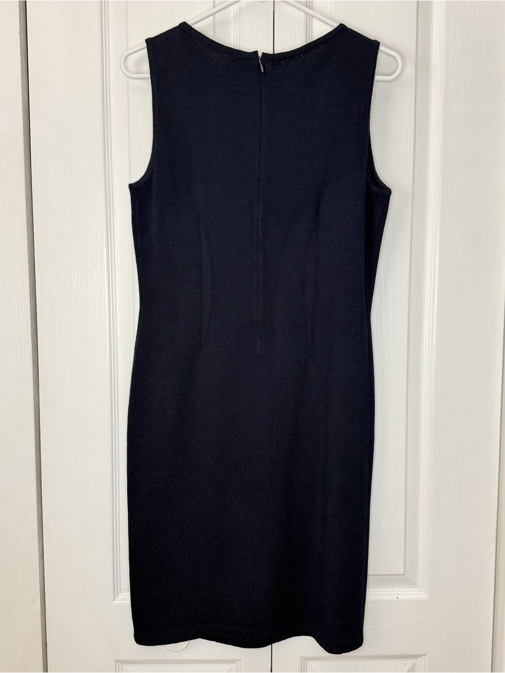 St John Collection Navy Knit Sheath Dress Sleeveless Career Size 4 - Picture 5 of 7